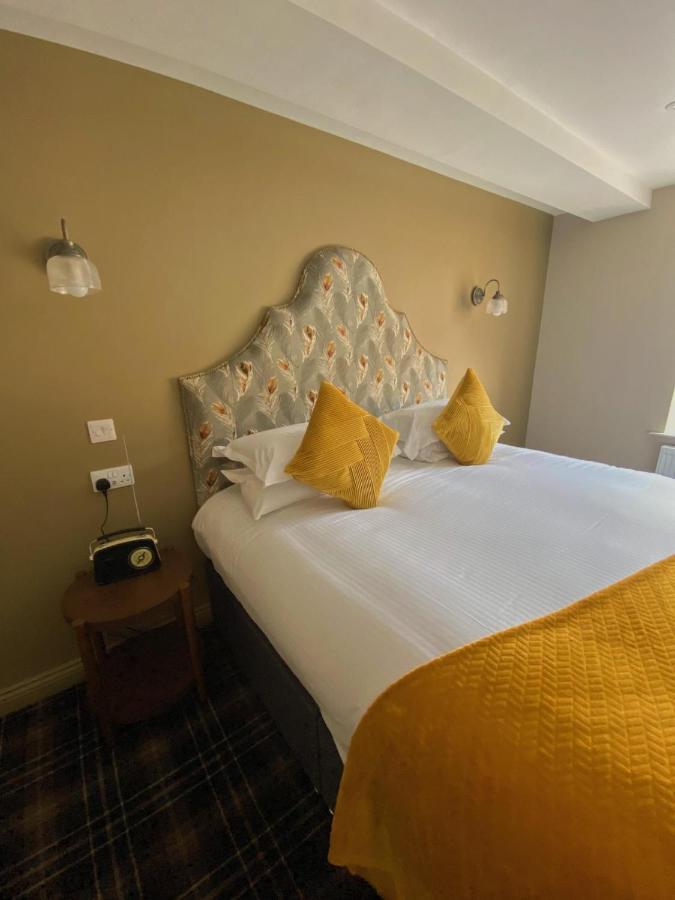 The Lounge Hotel & Bar Пенрит Екстериор снимка