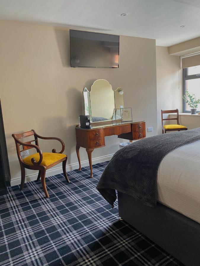 The Lounge Hotel & Bar Пенрит Екстериор снимка